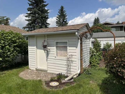 134 Wiltshire Boulevard, Red Deer, AB 