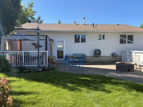 134 Wiltshire Boulevard, Red Deer, AB 