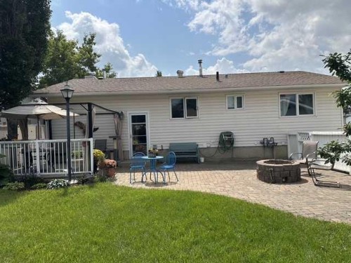 134 Wiltshire Boulevard, Red Deer, AB 