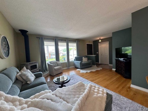 134 Wiltshire Boulevard, Red Deer, AB 
