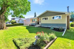 5208 58 Street Lacombe, AB T4L 1K7