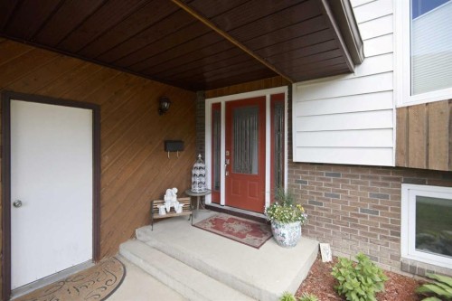 92 Mccullough Crescent, Red Deer, AB 