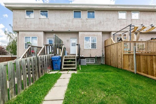 53 Adams Close, Red Deer, AB 