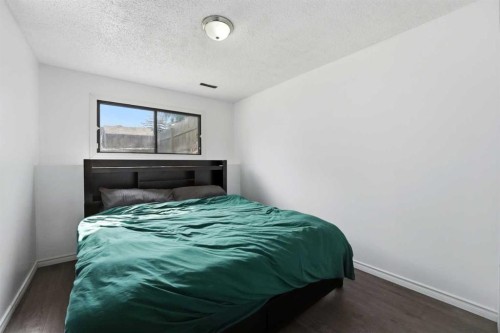 9 Griffiths Avenue, Red Deer, AB 