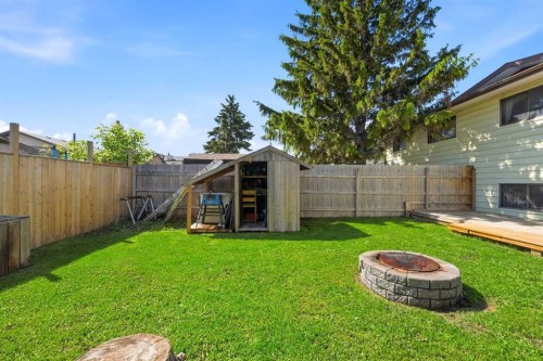 9 Griffiths Avenue, Red Deer, AB 