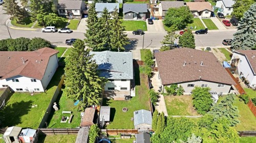 9 Griffiths Avenue, Red Deer, AB 
