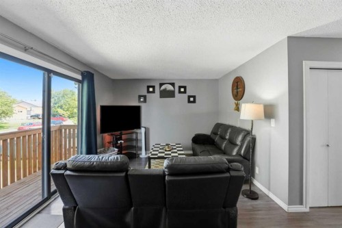 9 Griffiths Avenue, Red Deer, AB 