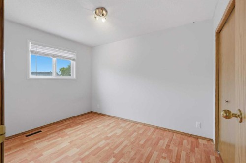 196 Northey Avenue, Red Deer, AB 