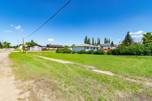 4903 49 Street, Alix, AB 