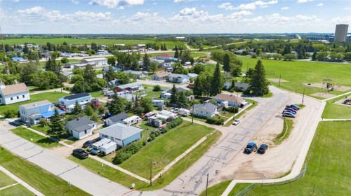 4903 49 Street, Alix, AB 