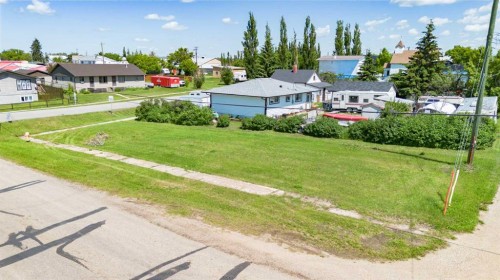4903 49 Street, Alix, AB 