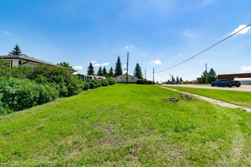 4903 49 Street, Alix, AB 