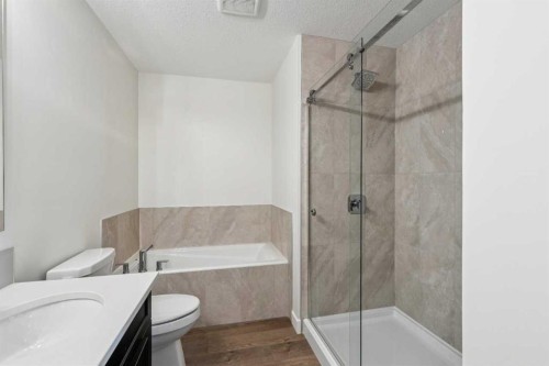 24 Southborough Common, Cochrane, AB - Indoor Photo Showing Bathroom