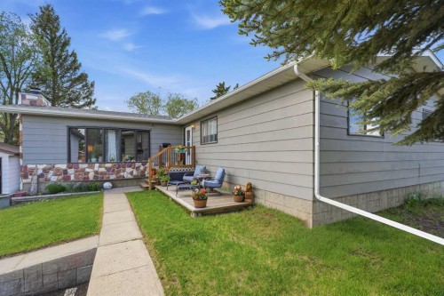 10 Tee Road  Lacombe, AB T4L 1R4