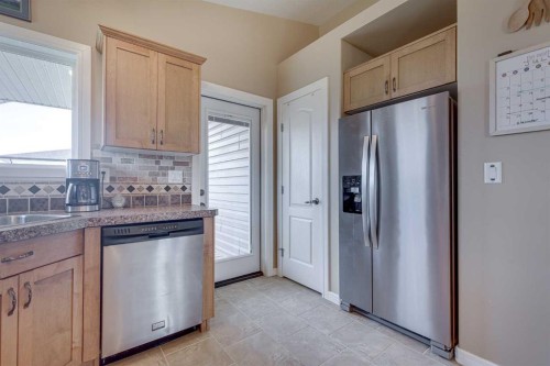 74 Mackenzie Crescent, Lacombe, AB 