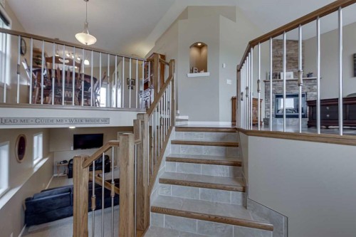 74 Mackenzie Crescent, Lacombe, AB 