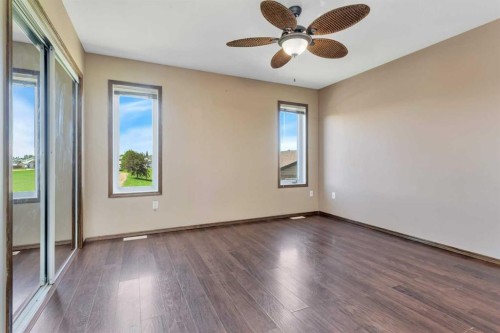 80 Hinshaw Drive, Sylvan Lake, AB - Indoor Photo Showing Other Room