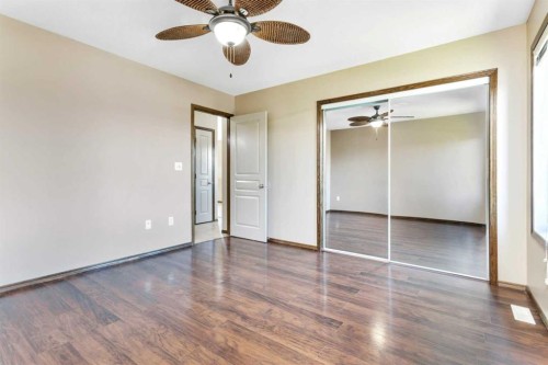 80 Hinshaw Drive, Sylvan Lake, AB - Indoor Photo Showing Other Room