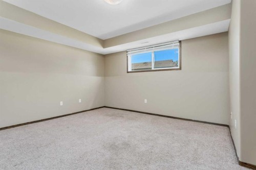 80 Hinshaw Drive, Sylvan Lake, AB - Indoor Photo Showing Other Room