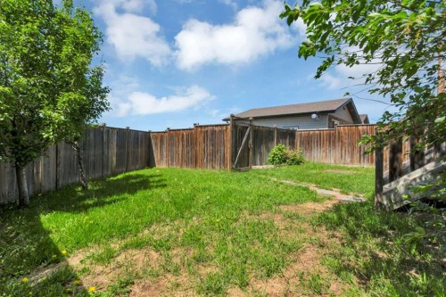 80 Hinshaw Drive, Sylvan Lake, AB - Outdoor