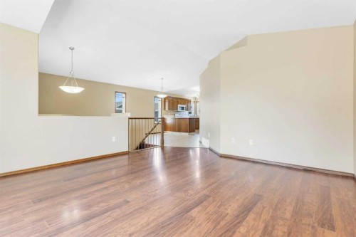 80 Hinshaw Drive, Sylvan Lake, AB - Indoor