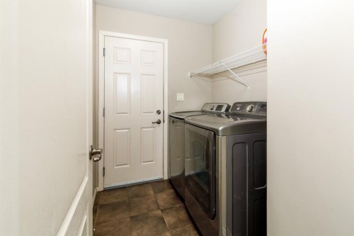 136 Illingsworth Close, Red Deer, AB 