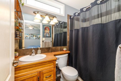 136 Illingsworth Close, Red Deer, AB 