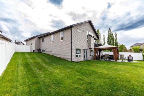 136 Illingsworth Close, Red Deer, AB 