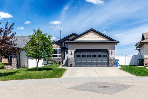 136 Illingsworth Close, Red Deer, AB 