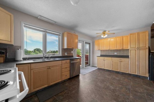 5407 48 Avenue, Killam, AB 