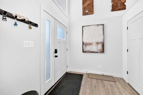 14 Ian Way, Sylvan Lake, AB 