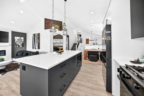 14 Ian Way, Sylvan Lake, AB 