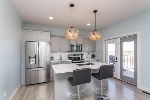 70 Parlby Crescent, Lacombe, AB 