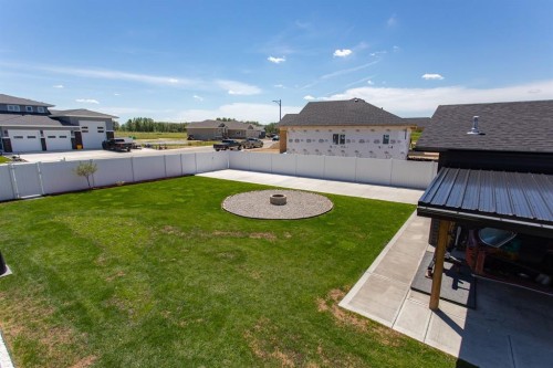 70 Parlby Crescent, Lacombe, AB 