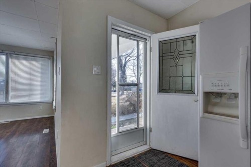 5218 & 5216 56 Ave, Ponoka, AB 