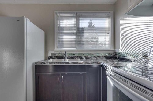 5218 & 5216 56 Ave, Ponoka, AB 