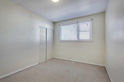 5218 & 5216 56 Ave, Ponoka, AB 