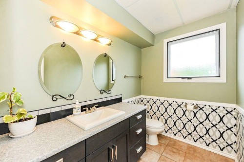 6802 42A Avenue, Camrose, AB 