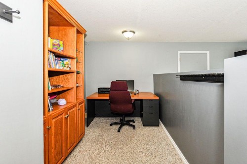 6802 42A Avenue, Camrose, AB 