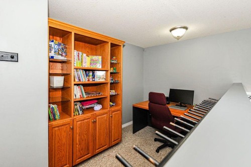 6802 42A Avenue, Camrose, AB 