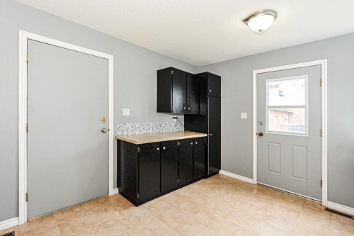 6802 42A Avenue, Camrose, AB 