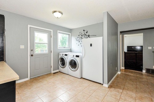 6802 42A Avenue, Camrose, AB 