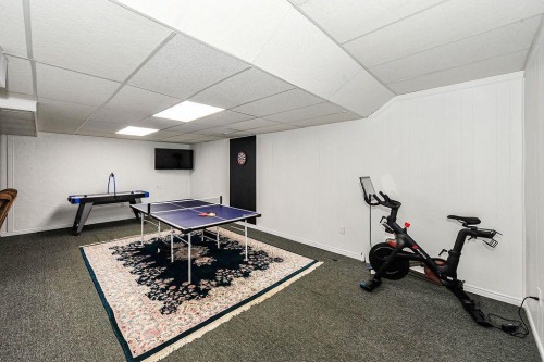 6802 42A Avenue, Camrose, AB 