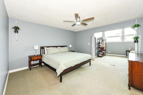 6802 42A Avenue, Camrose, AB 