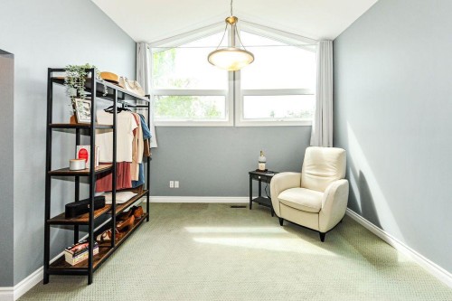 6802 42A Avenue, Camrose, AB 