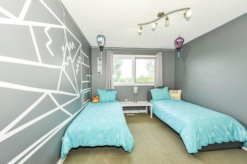 6802 42A Avenue, Camrose, AB 