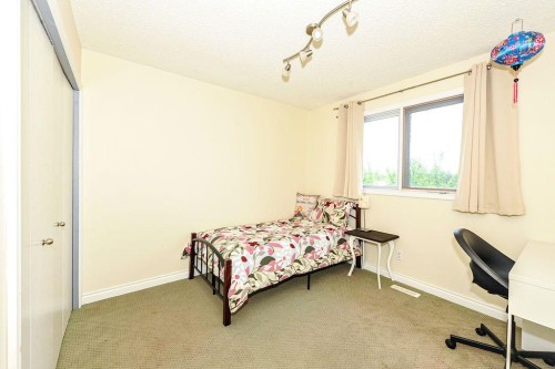 6802 42A Avenue, Camrose, AB 