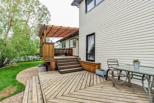 6802 42A Avenue, Camrose, AB 