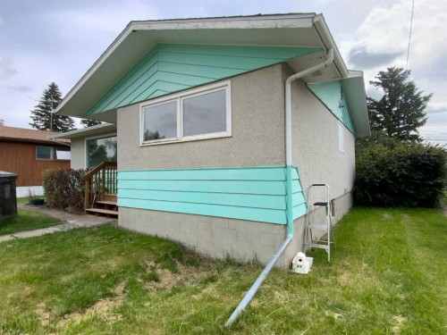 521 4 Street Se, Three Hills, AB 