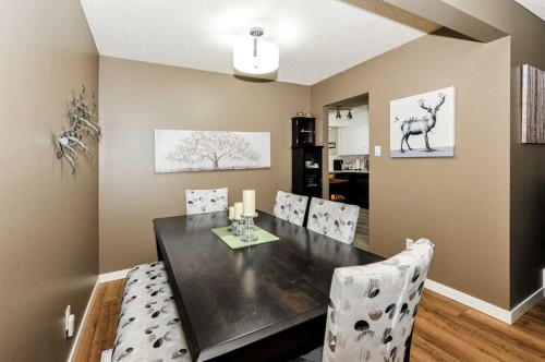 5102 54 Avenue, Camrose, AB - Indoor Photo Showing Dining Room